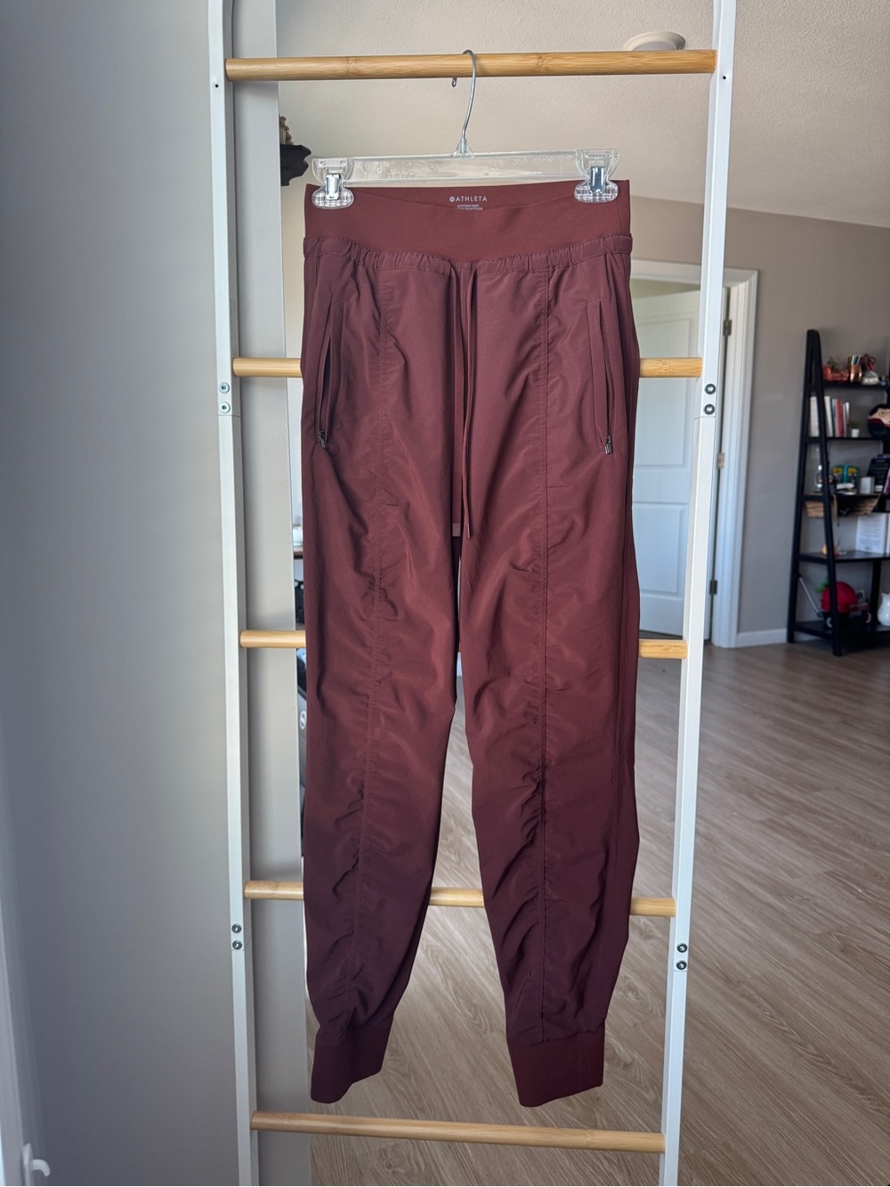 Athleta Women’s Burgundy Attitude Midsize Jogger, Size 0, Pockets, Like New